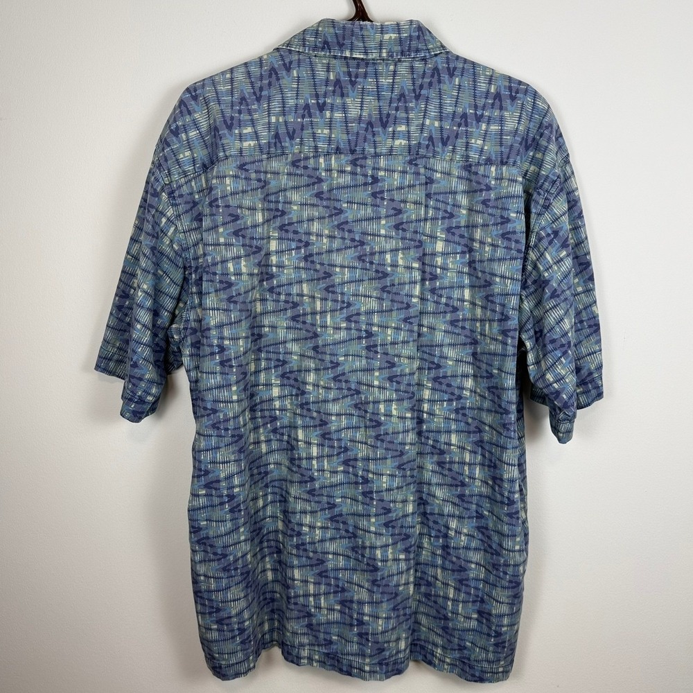 ✨3 for $20 VTG Van Heusen XL Blue Geometric Abstract Print Short Sleeve Button - Picture 7 of 10